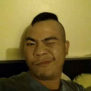 Meet your Posher, Hoang